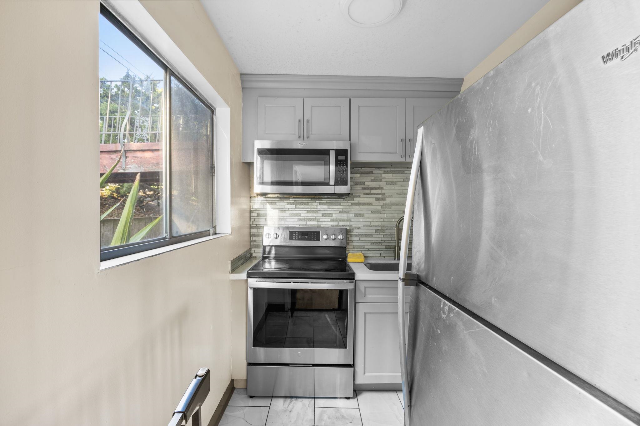 2245 Sol Street Castro Valley, CA 94578 - Photo 13 of 33