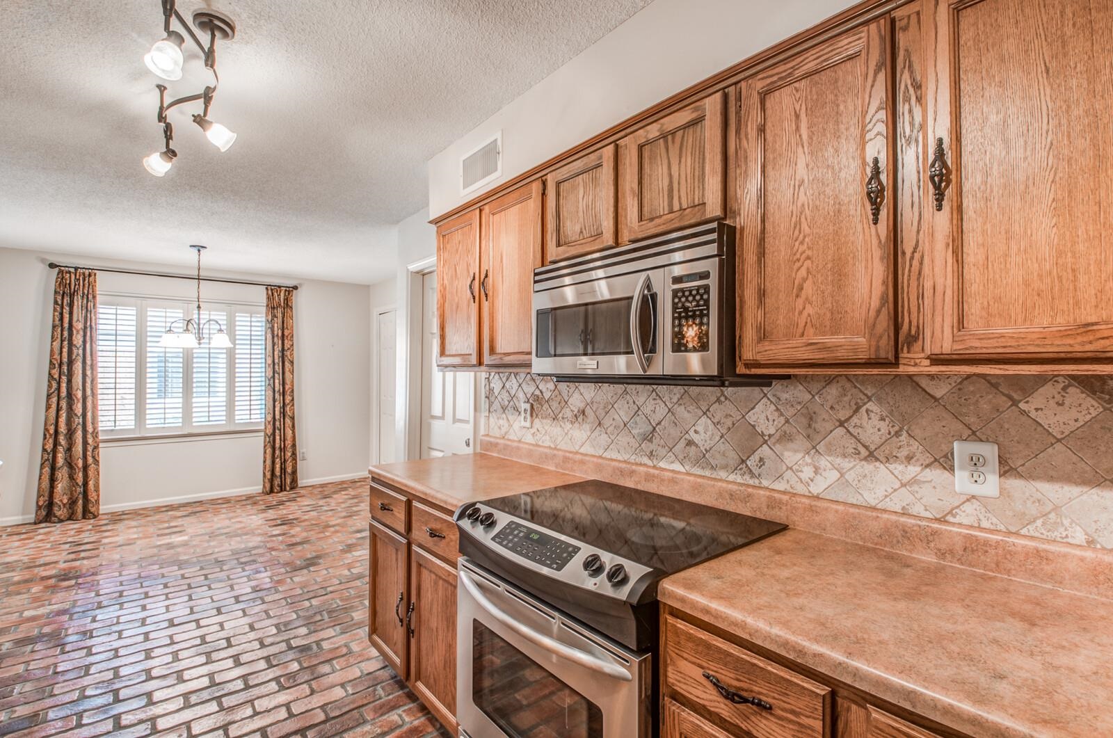 1897 Allenby Road Germantown, TN 38139 - Photo 9 of 25 Gallery Image 9