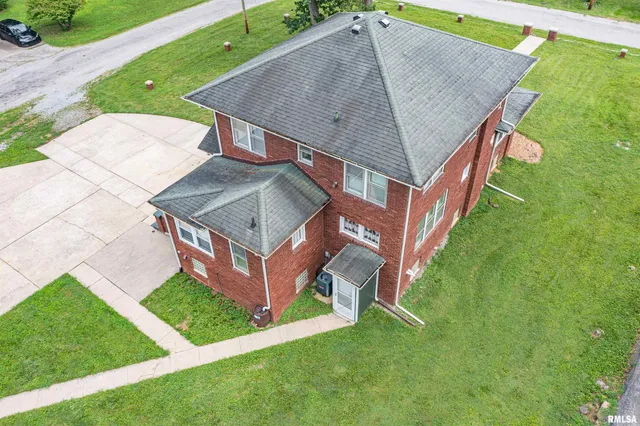 $339,000 | 1800 Franklin Avenue, Mount Vernon, IL 62864