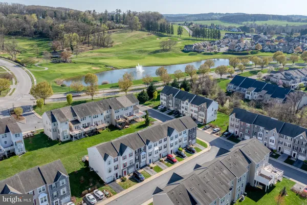 $309,900 | 1272 Elderslie Lane, Unit 92, York, PA 17403