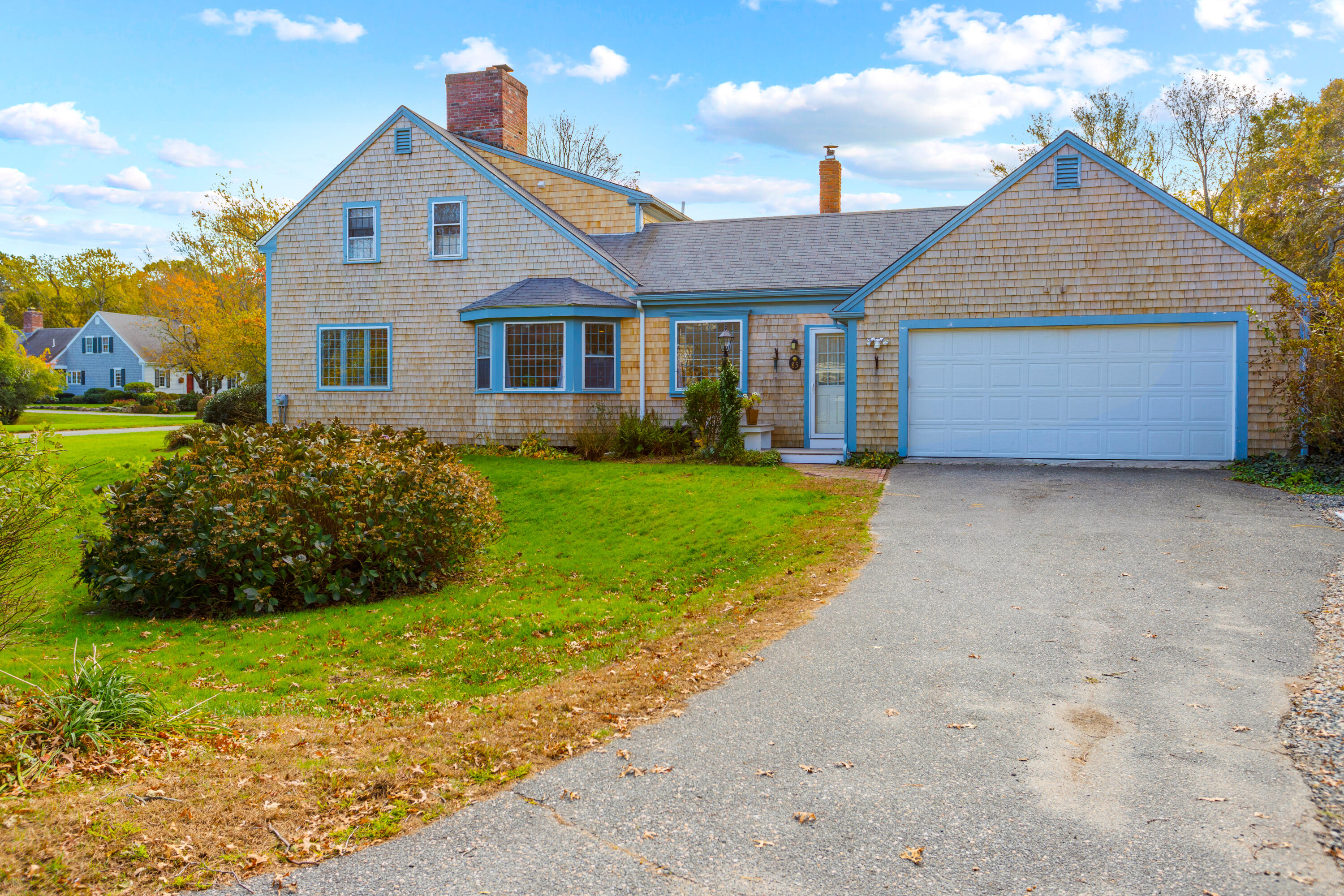 85 Stonehedge Road Barnstable, MA 02630 - Photo 4 of 41 a front view of a house with a yard