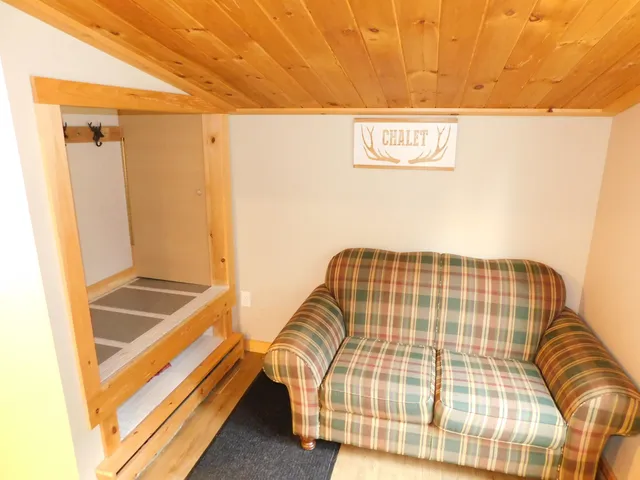 $650,000 | 376 Vt Rte 242, Jay, VT 05859