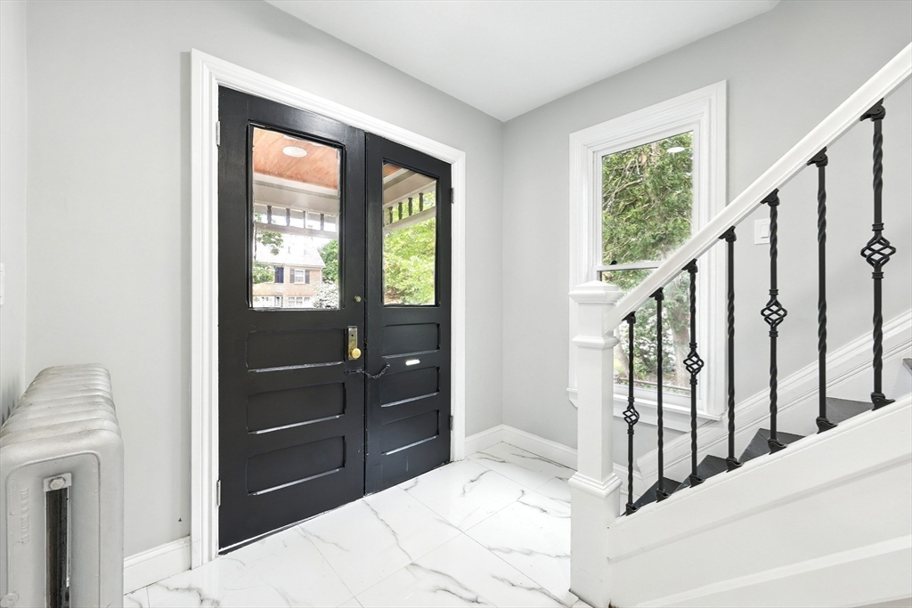 163 Thompson Street Springfield, MA 01109 - Photo 11 of 40 Gallery Image 11