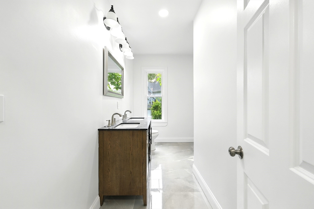 163 Thompson Street Springfield, MA 01109 - Photo 22 of 40 Gallery Image 22