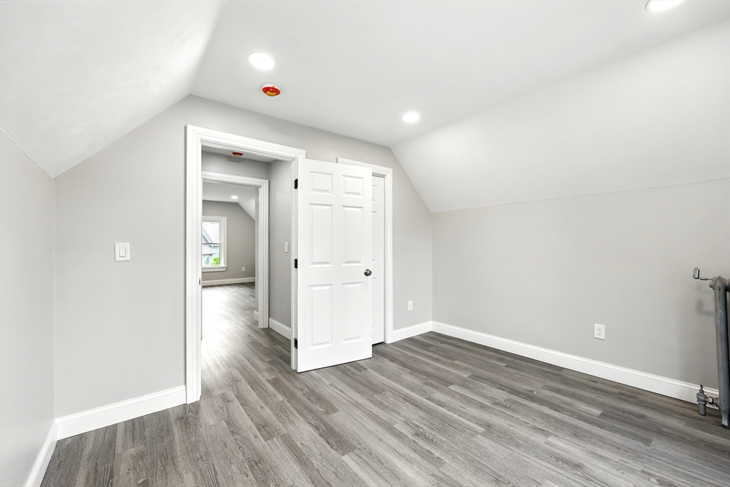 163 Thompson Street Springfield, MA 01109 - Photo 32 of 40 Gallery Image 32