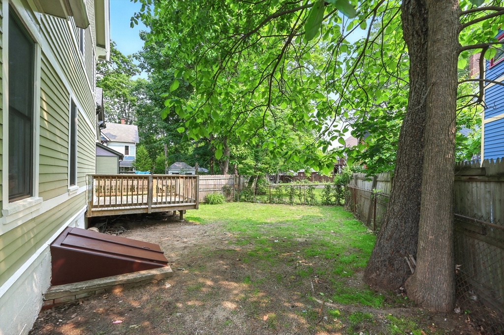 163 Thompson Street Springfield, MA 01109 - Photo 35 of 40 Gallery Image 35