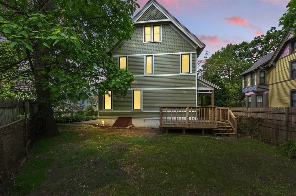 163 Thompson Street Springfield, MA 01109 - Photo 36 of 40 Gallery Image 36