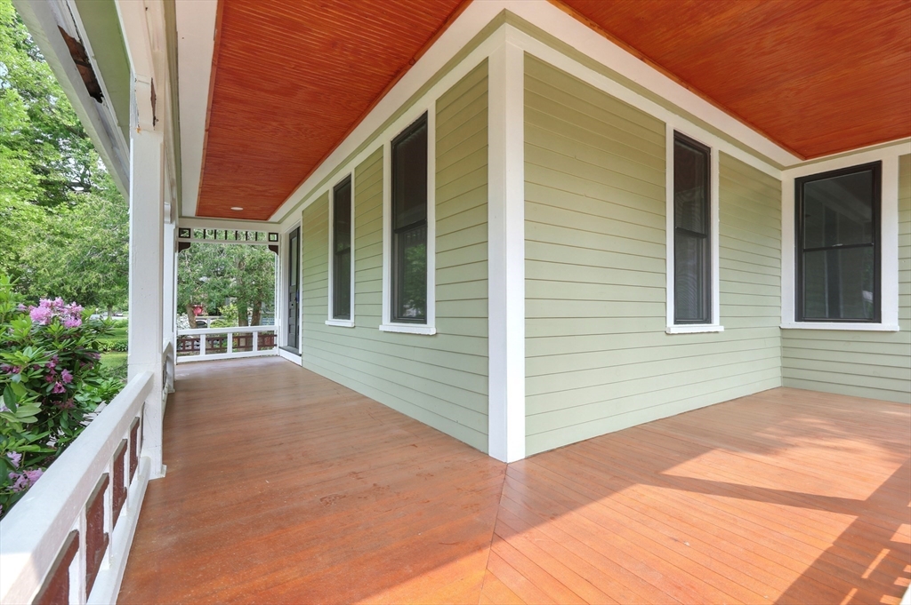 163 Thompson Street Springfield, MA 01109 - Photo 6 of 40 Gallery Image 6