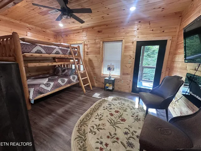 $699,900 | 866 Cabin Creek Way, Sevierville, TN 37862