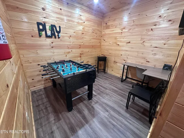 $699,900 | 866 Cabin Creek Way, Sevierville, TN 37862