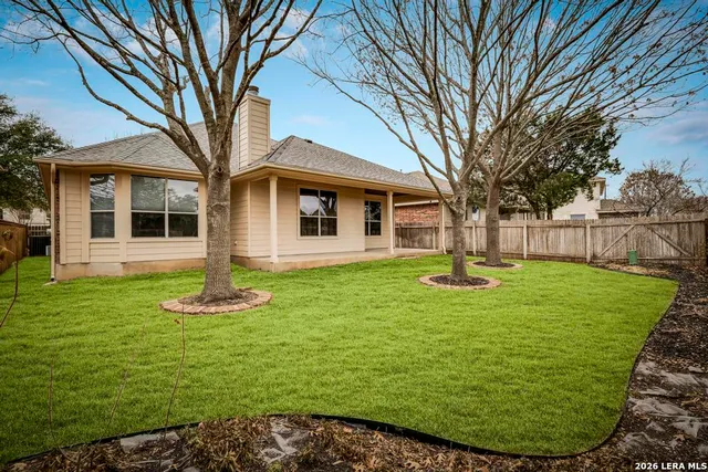 $2,400 | 8343 Bordeaux Bay, San Antonio, TX 78255