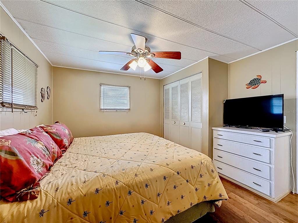 80 Del Rio Drive Palmetto, FL 34221 - Photo 16 of 30