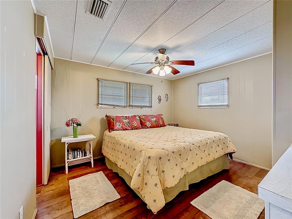 80 Del Rio Drive Palmetto, FL 34221 - Photo 17 of 30