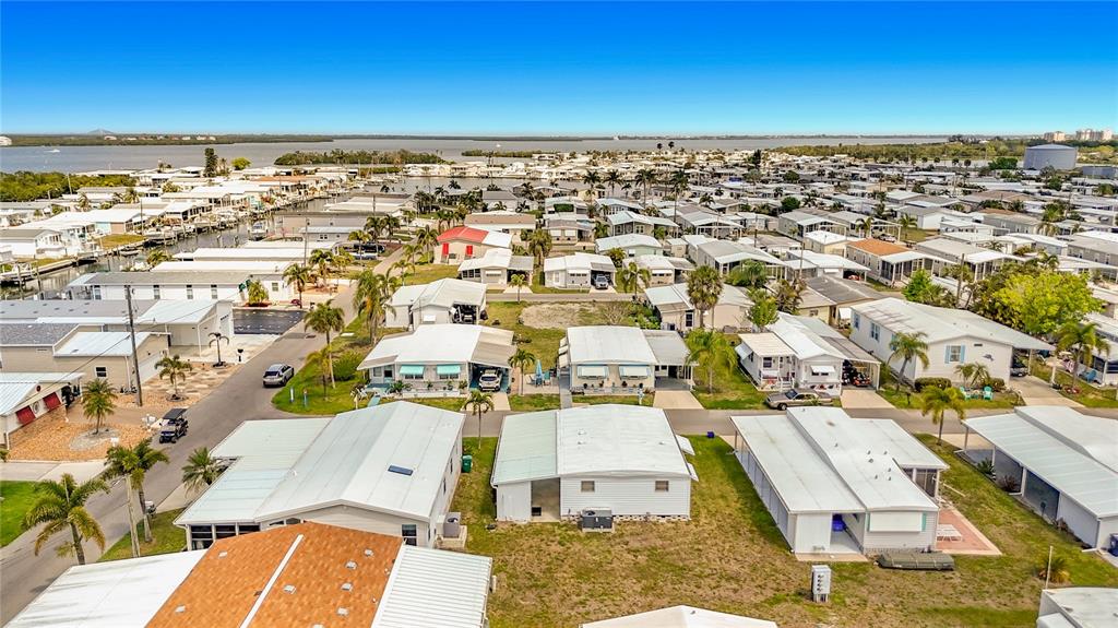 80 Del Rio Drive Palmetto, FL 34221 - Photo 27 of 30