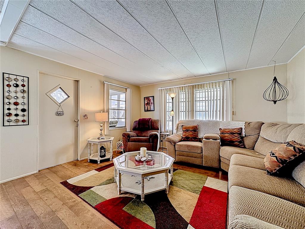 80 Del Rio Drive Palmetto, FL 34221 - Photo 9 of 30