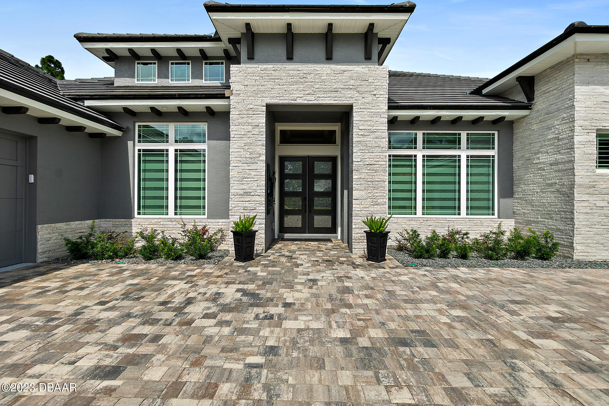1019 Sudbury Lane Ormond Beach, FL 32174 - Photo 2 of 94 Pavers Driveway & Walkway