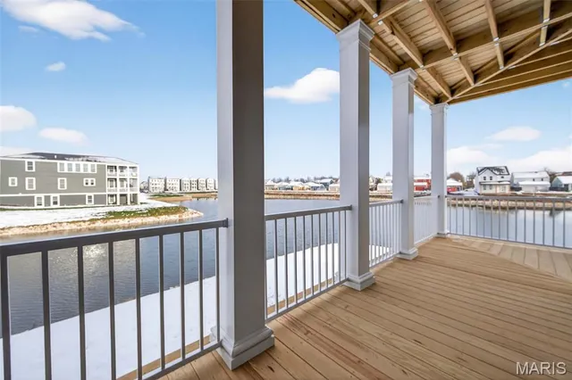 $633,965 | 210 Marais Temps Clair Drive, St. Charles, MO 63301