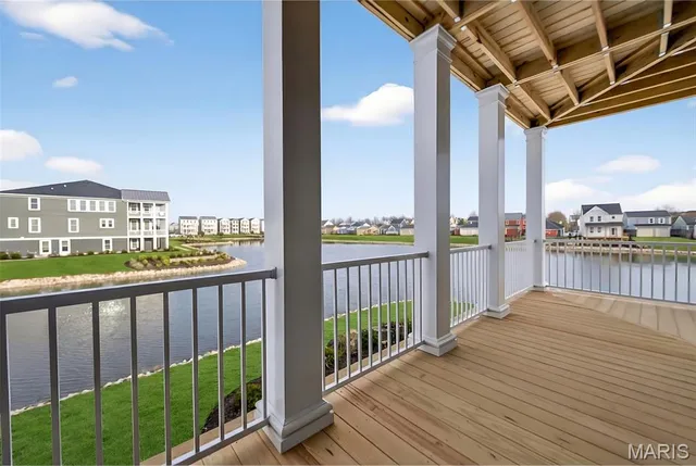 $633,965 | 210 Marais Temps Clair Drive, St. Charles, MO 63301