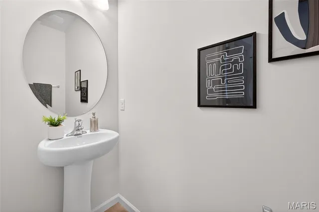 $633,965 | 210 Marais Temps Clair Drive, St. Charles, MO 63301