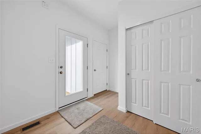 $633,965 | 210 Marais Temps Clair Drive, St. Charles, MO 63301