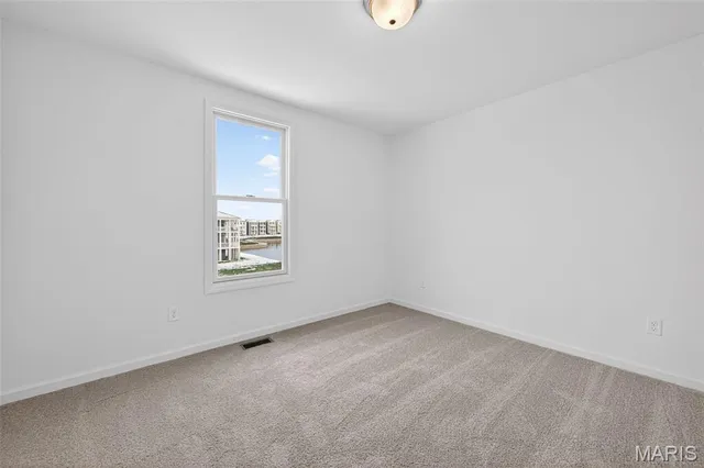 $633,965 | 210 Marais Temps Clair Drive, St. Charles, MO 63301