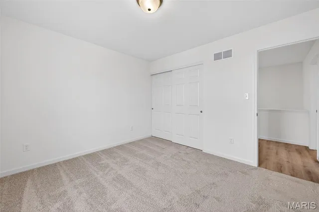 $633,965 | 210 Marais Temps Clair Drive, St. Charles, MO 63301