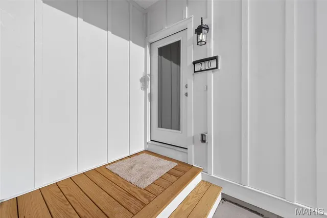 $633,965 | 210 Marais Temps Clair Drive, St. Charles, MO 63301