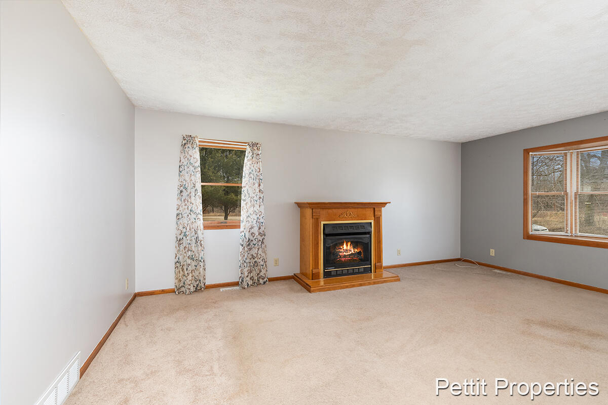 8379 Canfield Road Orleans, MI 48865 - Photo 5 of 33 IMG_1004