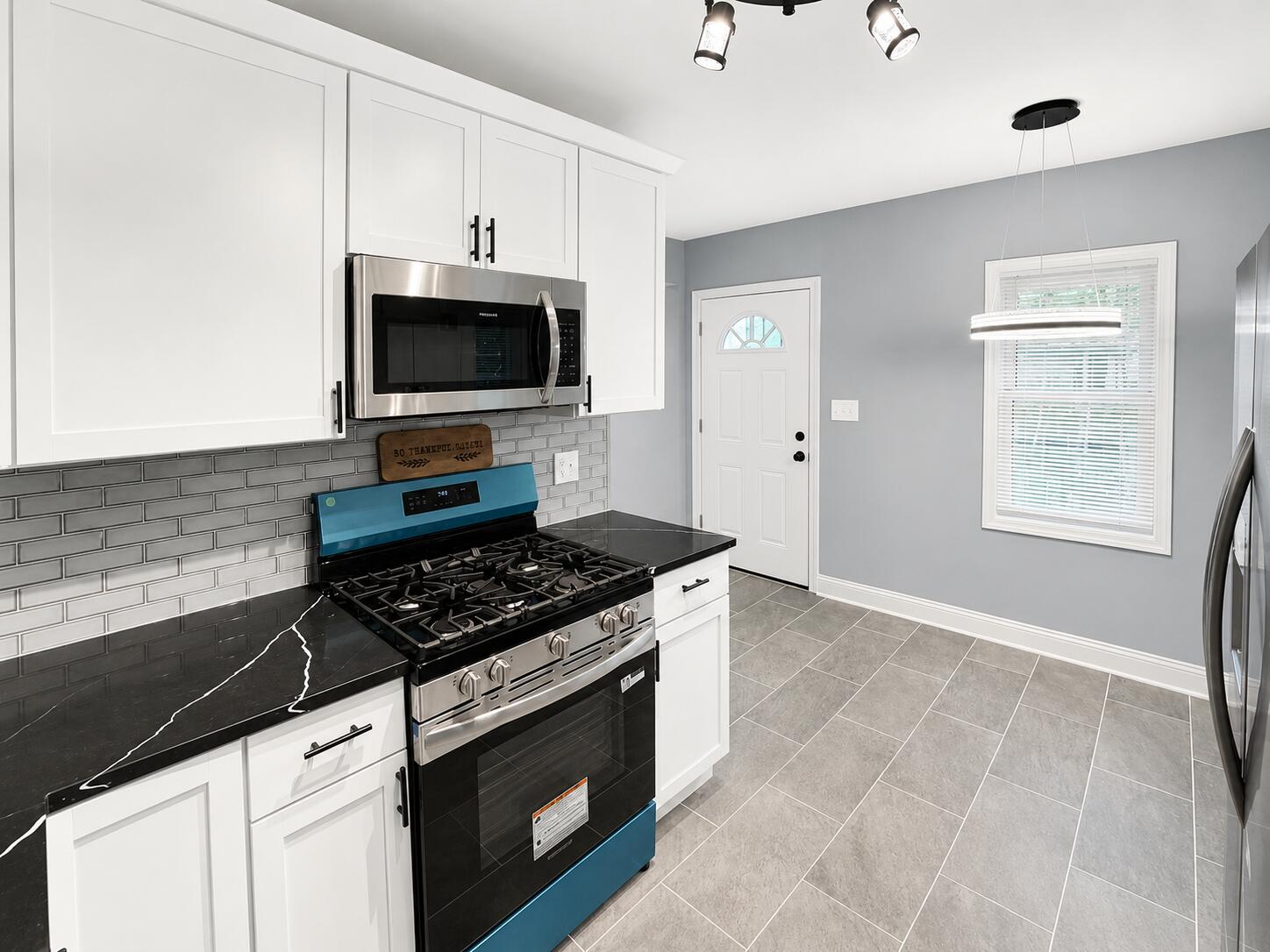 4668 Johnson Street Gary, IN 46408 - Photo 5 of 26 1448x1086