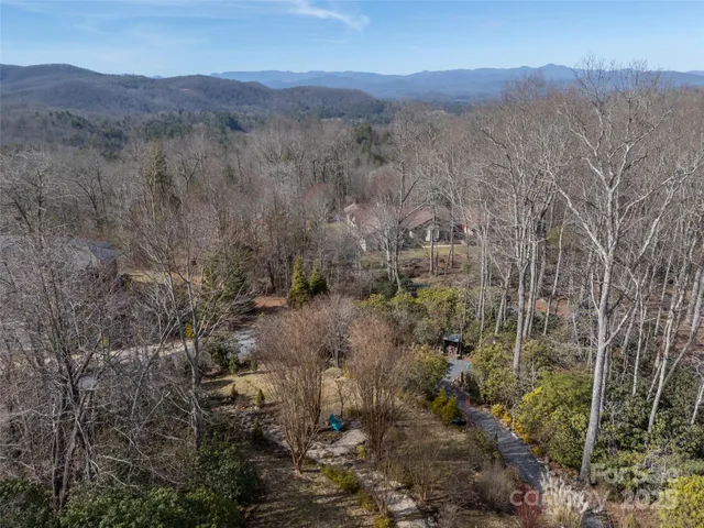 $1,675,000 | 149 Thrashing Rock Drive, Hendersonville, NC 28739