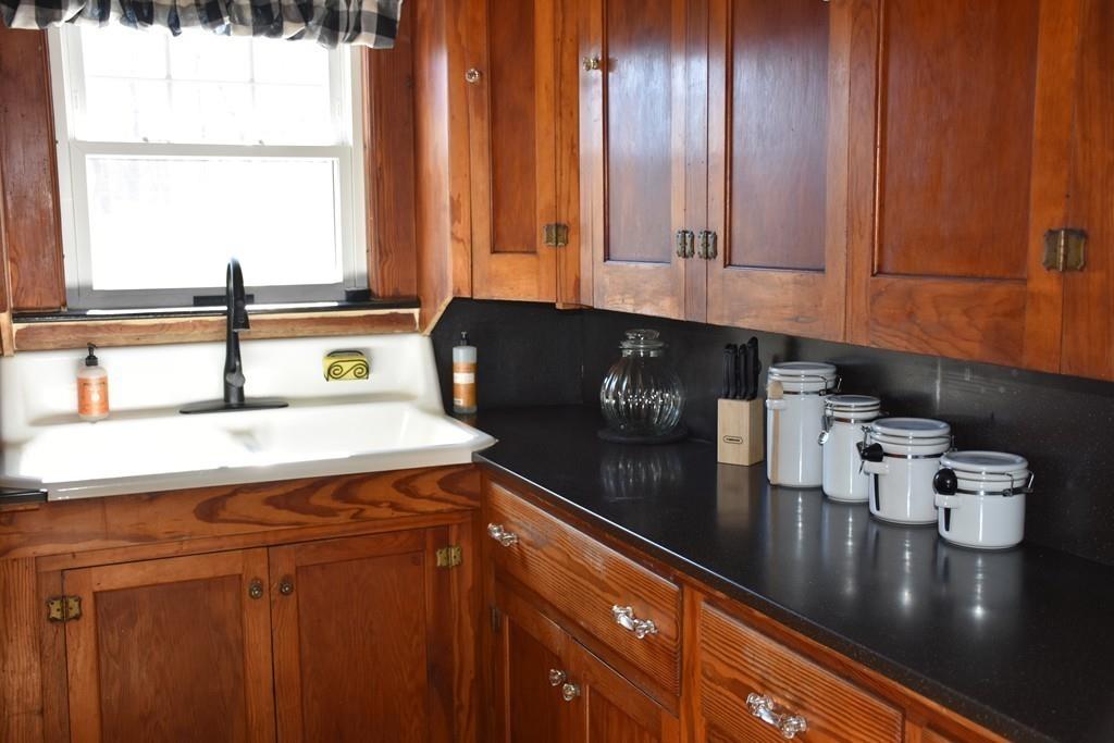 71 Mason Road Dudley, MA 01571 - Photo 7 of 42