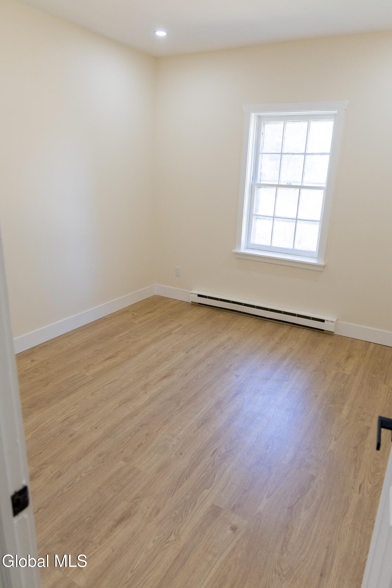 11 Jefferson Street, Unit 2B Schenectady, NY 12305 - Photo 11 of 15 2B-13
