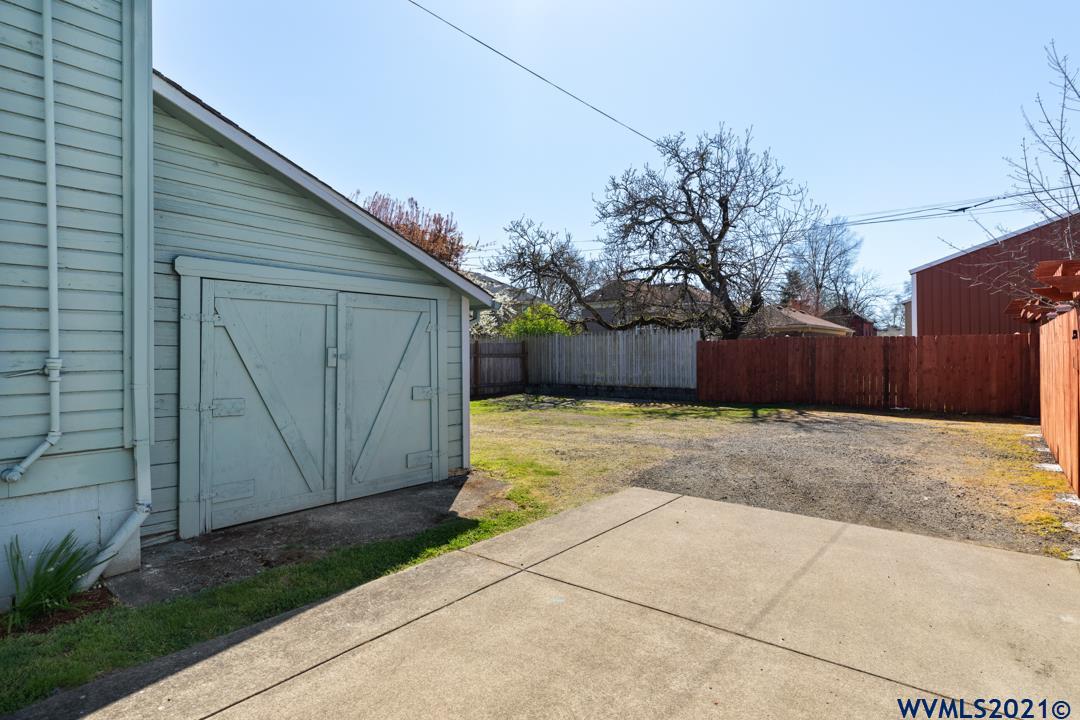 712 Southeast 3rd Avenue Albany, OR 97321 - Photo 29 of 29