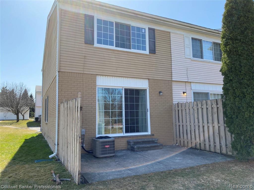 32292 West 12 Mile Road, Unit 38 Farmington Hills, MI 48334 - Photo 19 of 22