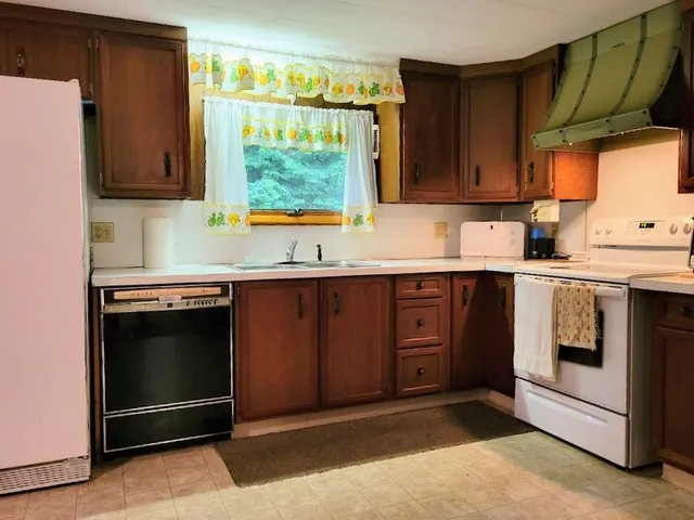 $323,900 | 413 Lancaster Road, Northumberland, NH 03582