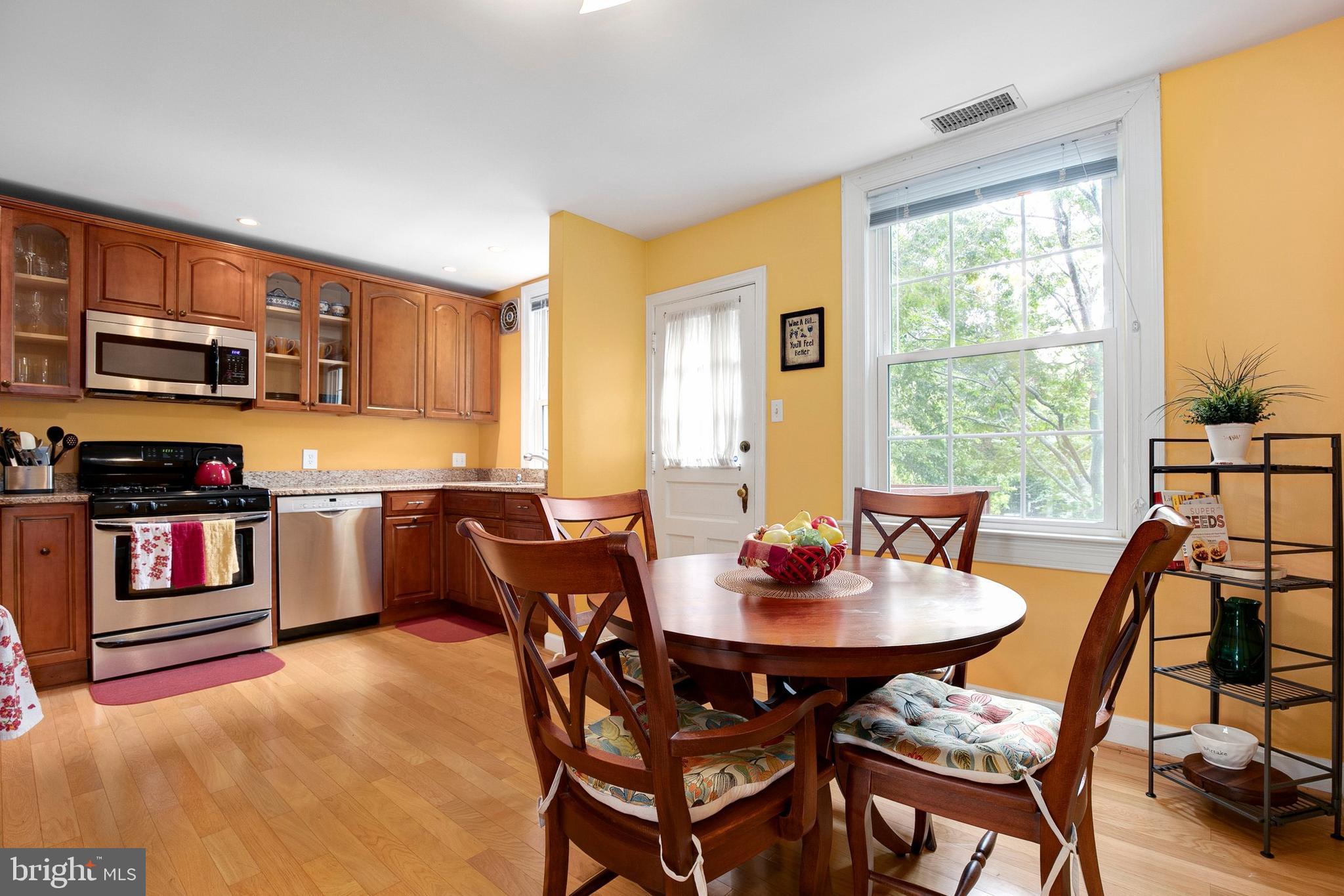 2700 13th Road South, Unit 379 Arlington, VA 22204 - Photo 14 of 26 a view of a dining room with furniture window and outside view