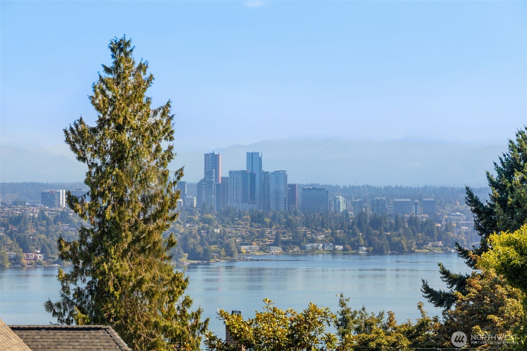 3402 East Spring Street Seattle, WA 98122 - Photo 12 of 21