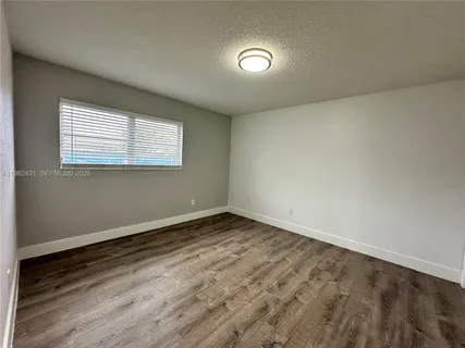 $1,995 | 2910 Pierce Street, Unit 101, Hollywood, FL 33020