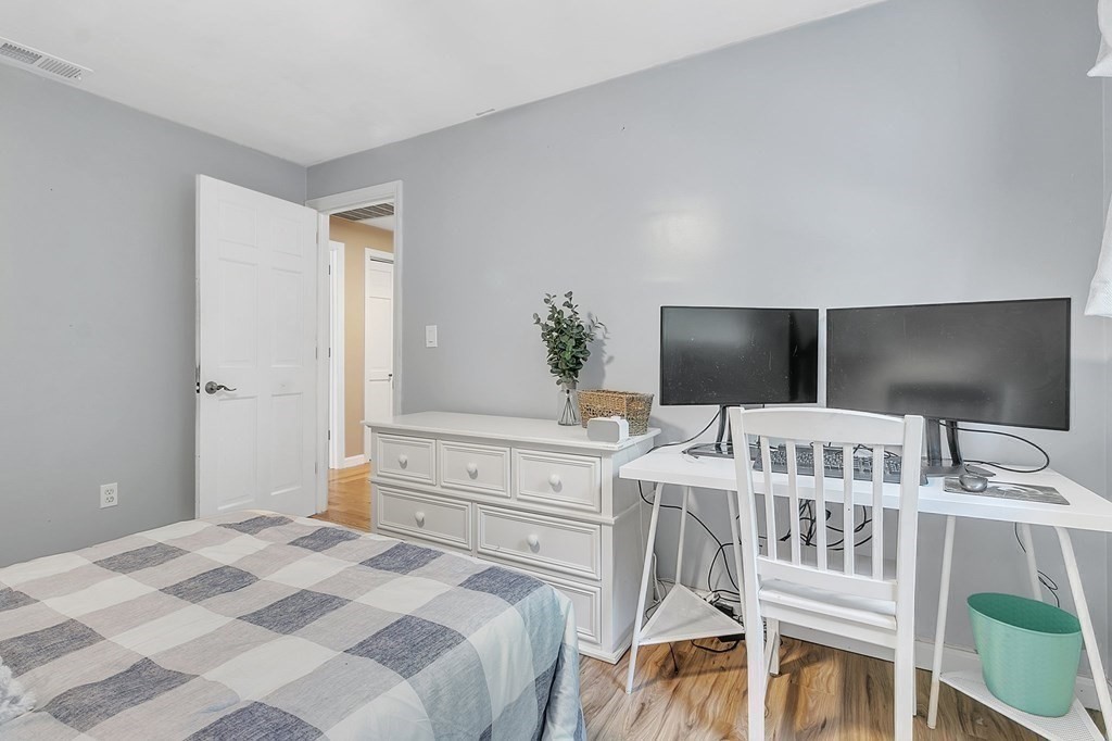 204 Hillside Road Southwick, MA 01077 - Photo 12 of 41 Gallery Image 12