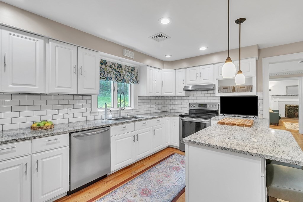 204 Hillside Road Southwick, MA 01077 - Photo 30 of 41 Gallery Image 30