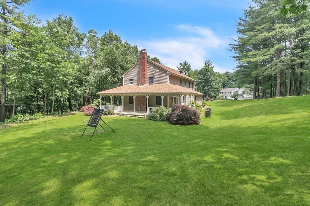 204 Hillside Road Southwick, MA 01077 - Photo 4 of 41 Gallery Image 4