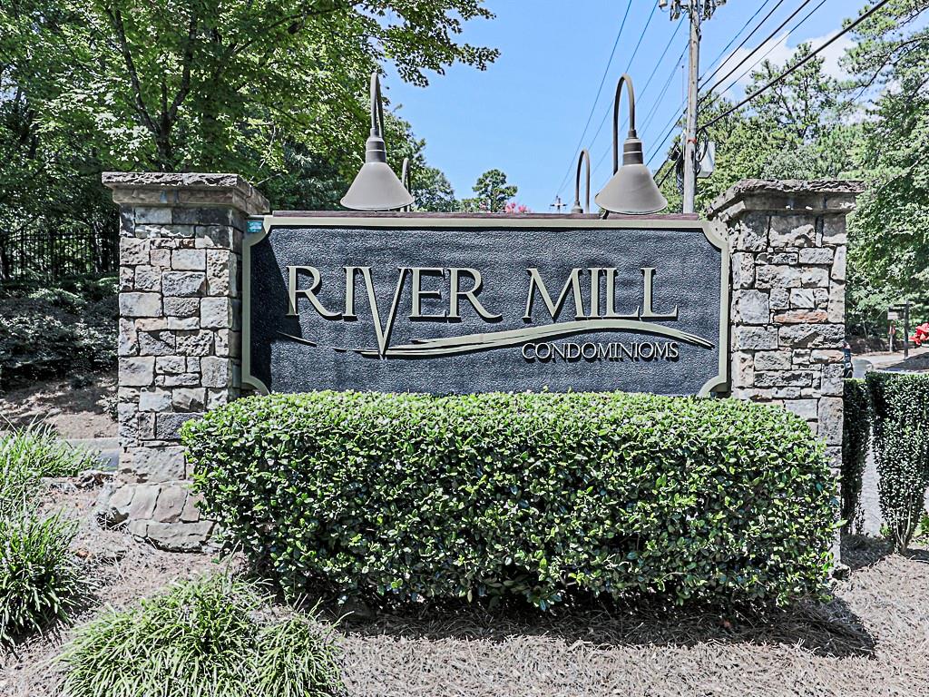 303 River Ml Cir  