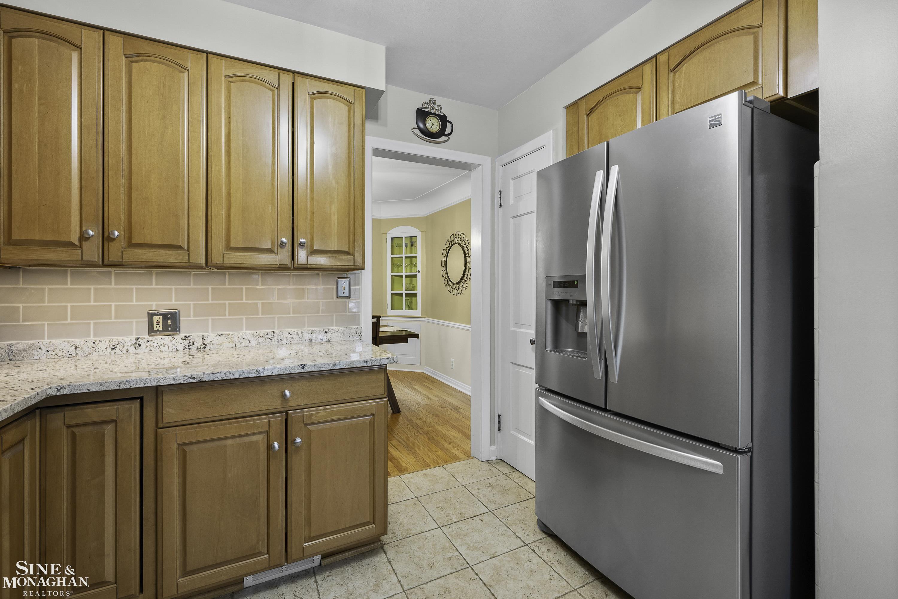 612 Hawthorne Road Grosse Pointe Woods, MI 48236 - Photo 11 of 51