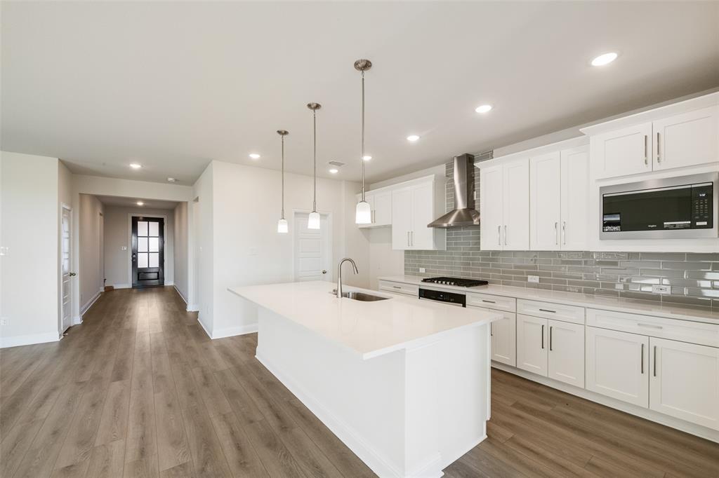 2012 Beeflower Street Celina, TX 75009 - Photo 3 of 23