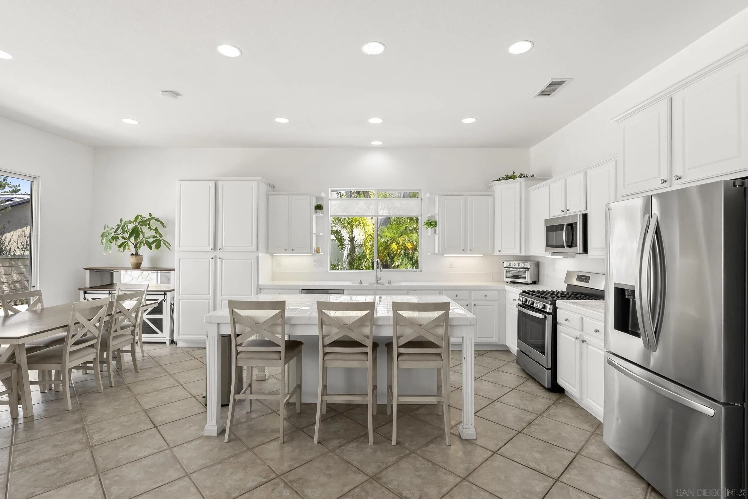 26831 Talbot Road Murrieta, CA 92563 - Photo 8 of 25