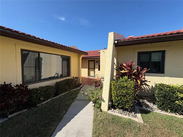 $219,000 | 1210 56th Street West, Unit 1210, Bradenton, FL 34209