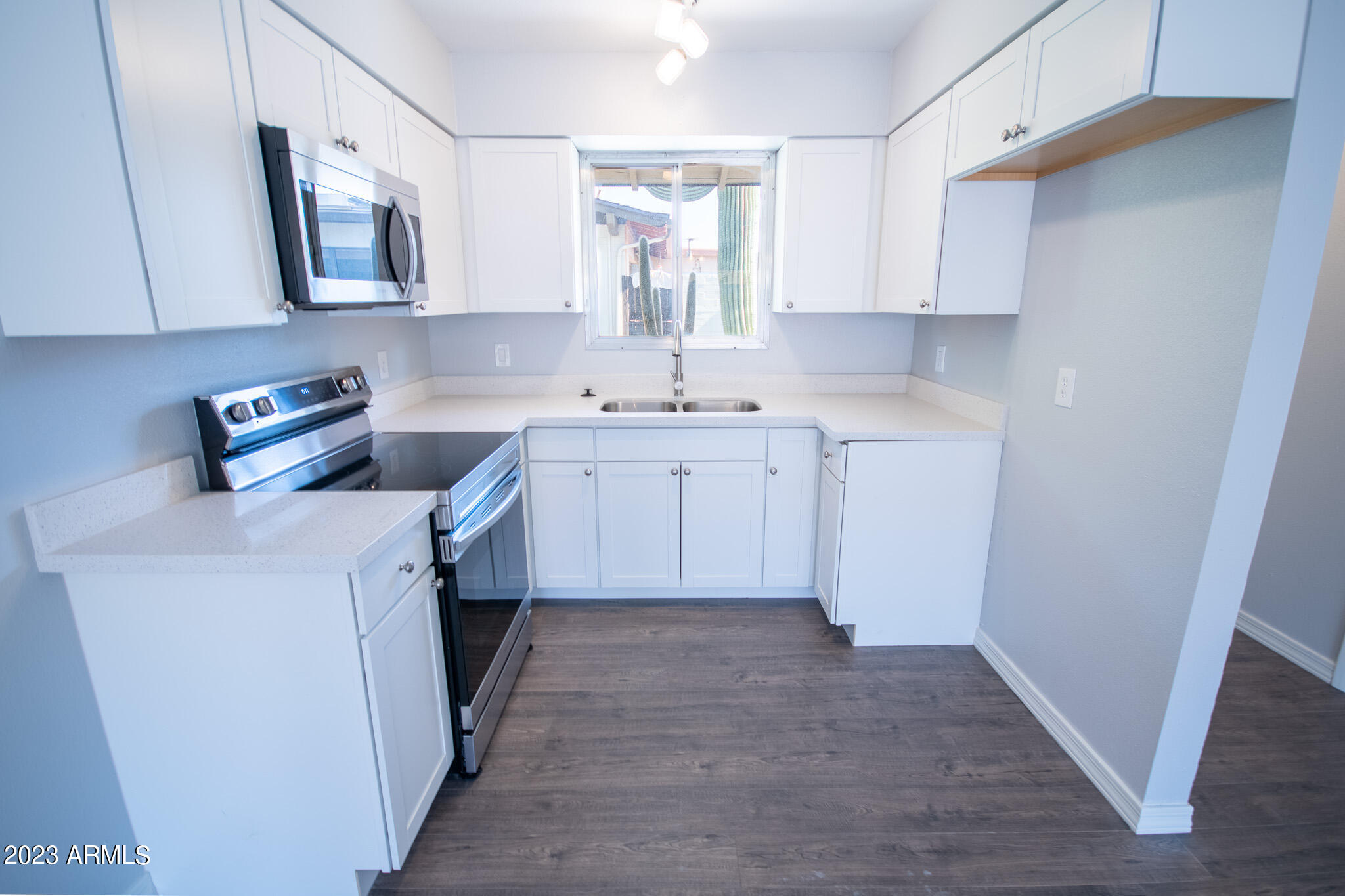 6721 East McDowell Road, Unit D306 Scottsdale, AZ 85257 - Photo 3 of 11 Kitchen