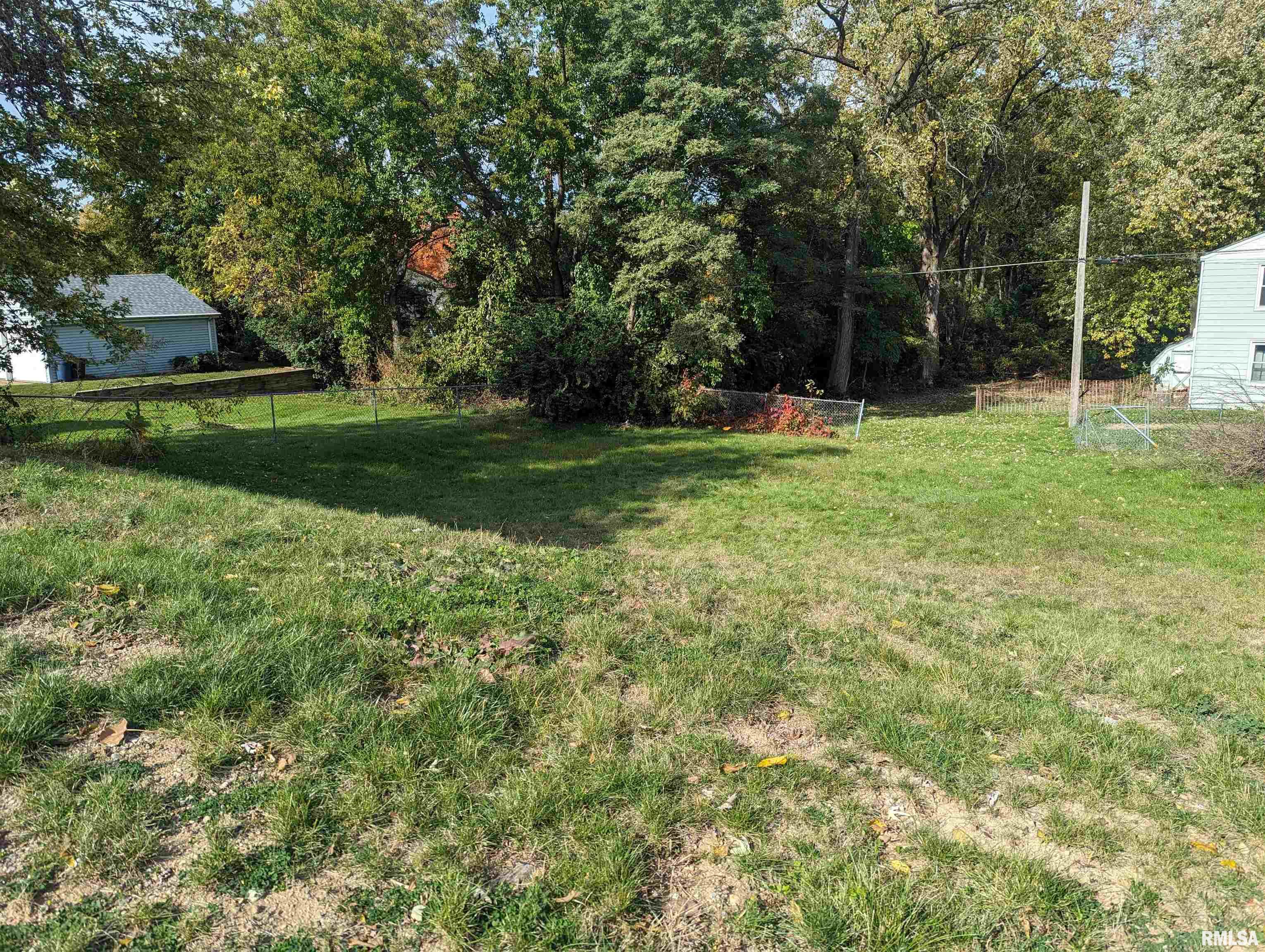 593 Roosevelt Street Creve Coeur, IL 61610 - Photo 2 of 7