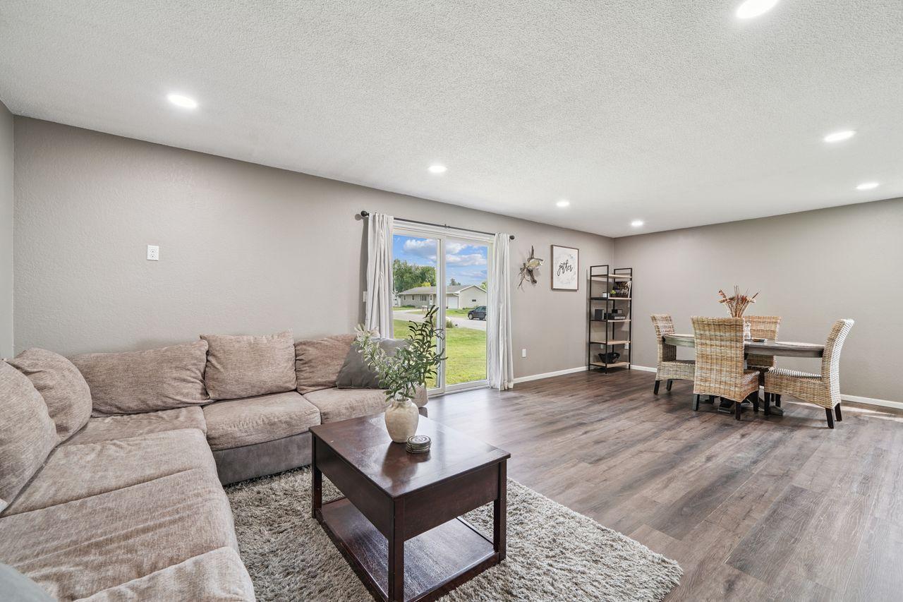620 Ranchwood Drive Bird Island, MN 55310 - Photo 3 of 20 Gallery Image 3