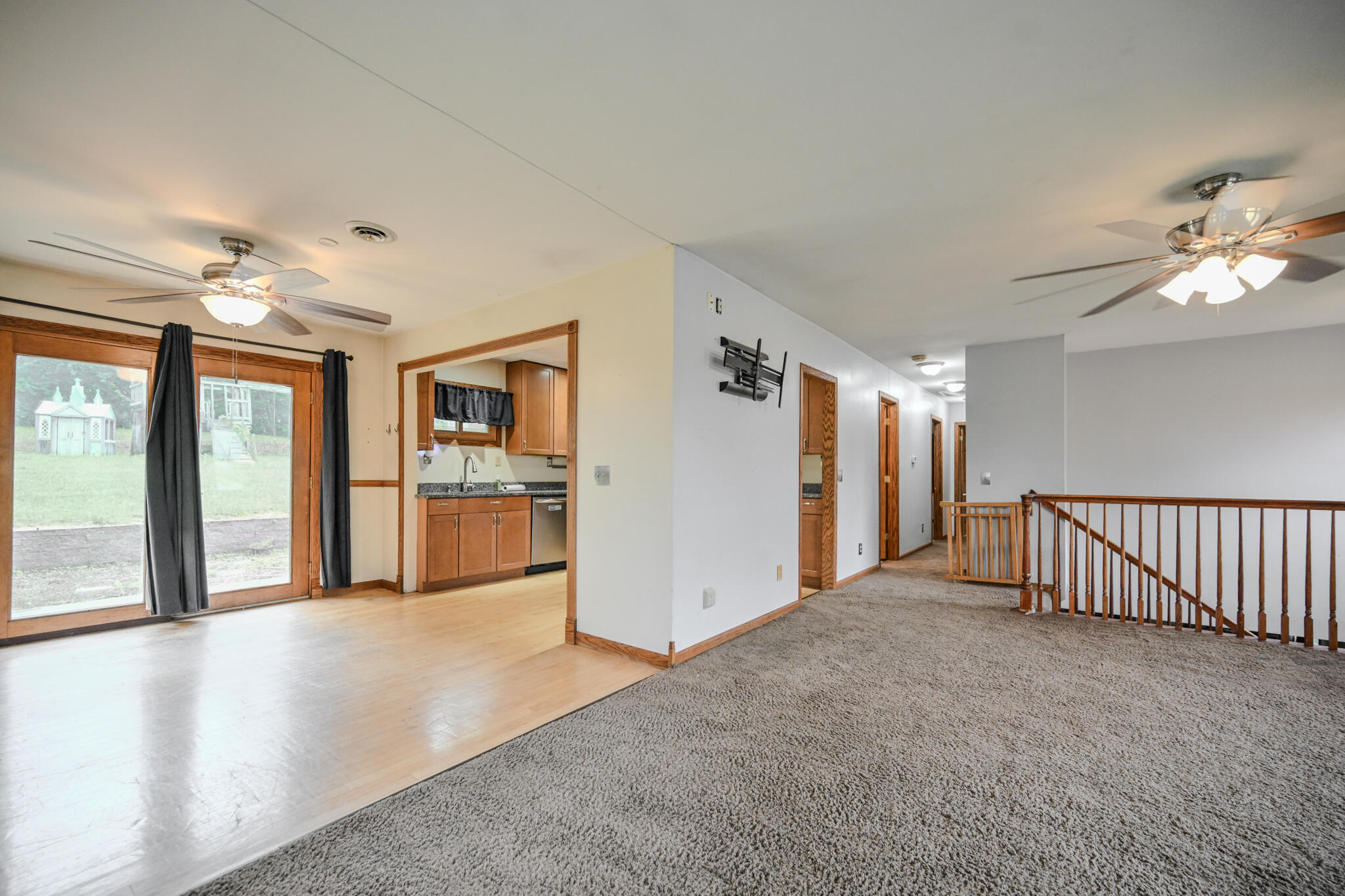 668 Suncrest Drive Springfield, OH 45503 - Photo 9 of 39 20260728-668 Suncrest-0009